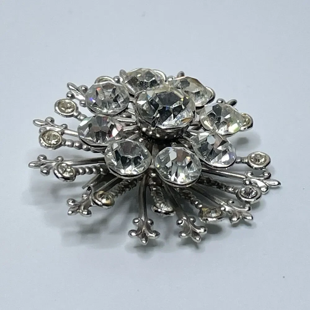 Vintage Coro White Glass Snow Flake Floral Brooch Pin Statement Stunning Bold